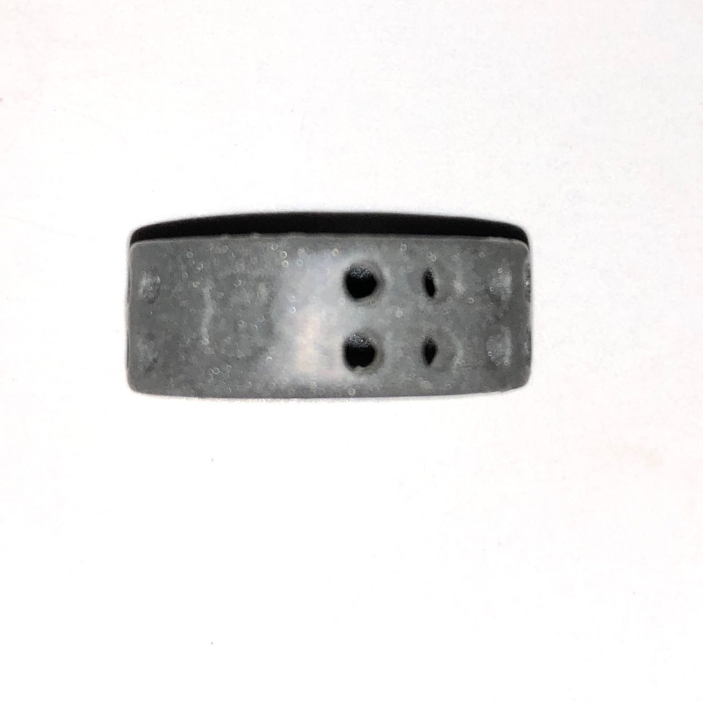 Qalo women’s silicone wedding band